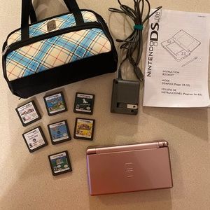 NINTENDO DS LITE Game Console, charger, games & carrying case